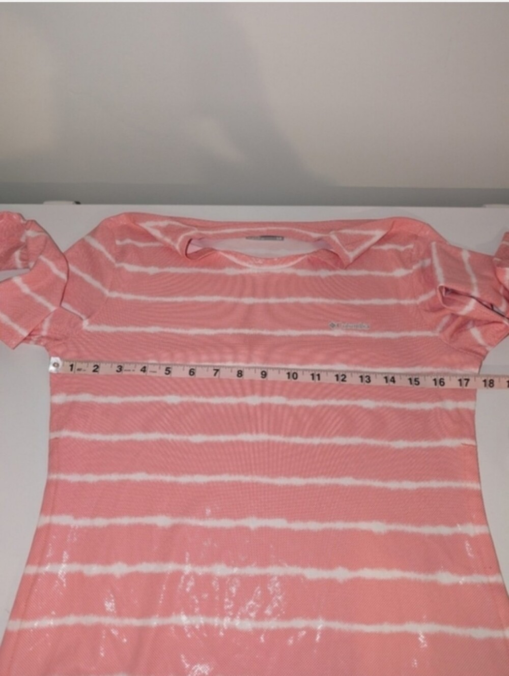 SET of 2 Columbia Omnishade Shirts - Picture 7 of 16